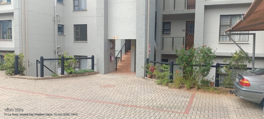 To Let 2 Bedroom Property for Rent in Hartenbos Central Western Cape